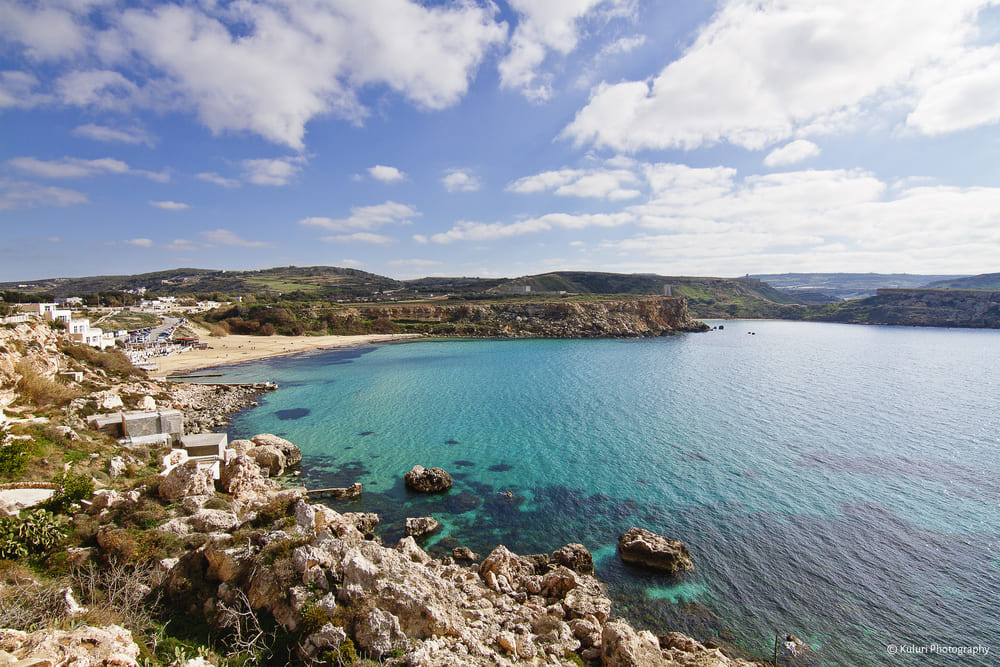 jedna z nejznámějších a nejlepších maltských pláží Golden Bay